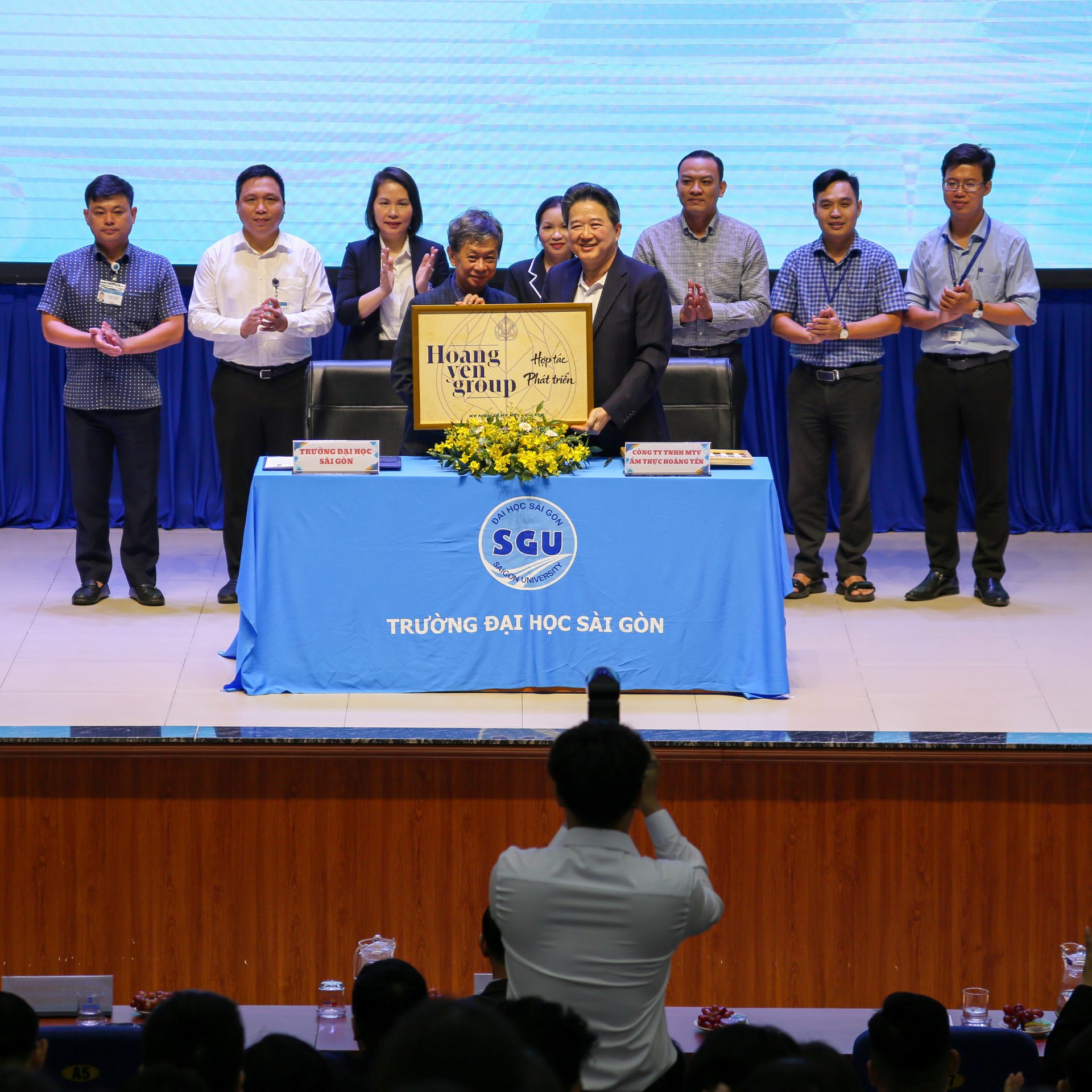 Hoàng Yến Group ký kết MOU hợp tác với Đại học Sài Gòn